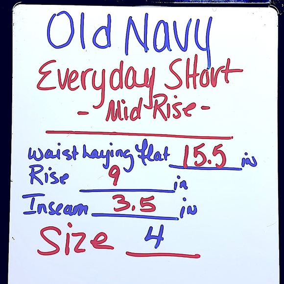 OLD NAVY Everyday Short. Mid Rise. Size 4 in Khaki Tan. Never Worn. - Picture 7 of 9